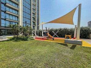Área de juegos infantiles al aire libre