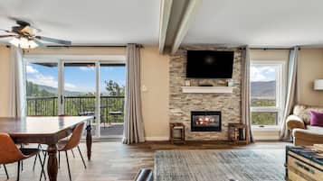 TV, fireplace