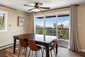 Dining - Best Views in the Valley~Near Skiing~Winter Shuttle (Steamboat Springs)