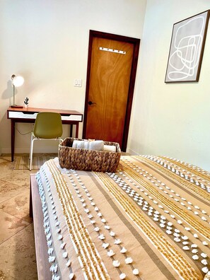 2 bedrooms, desk, iron/ironing board, free WiFi