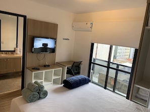 Apartment | Blackout drapes, iron/ironing board, free WiFi