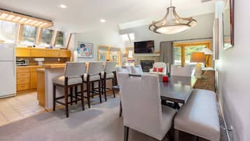 Appartement, 3 slaapkamers | Dineren