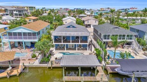 House, 3 Bedrooms | Marina - 218 Primo Dr - Beach House 3 Bedroom Home by RedAwning (Fort Myers Beach)