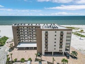Condo, 3 quartos | Fachada