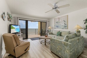 Apartment, 3 Schlafzimmer | Wohnbereich | Smart-TV