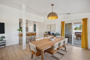 House, 3 Bedrooms | Dining - Tangerine House - Hot Tub, Fire Pit, Bbq! 3 Bedroom Home by RedAwning (Joshua Tree)