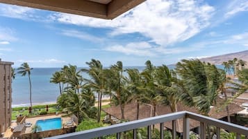 Condo, 1 Bedroom | Property grounds