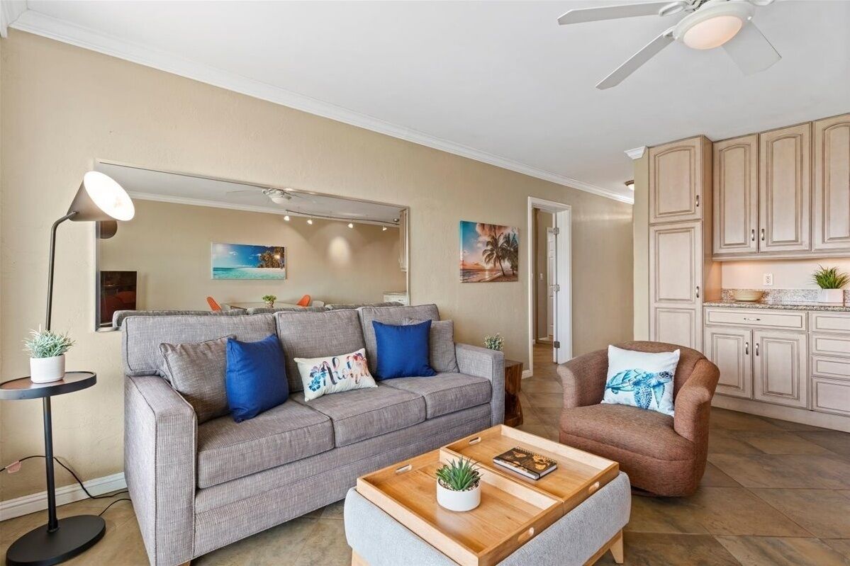 Condo, 1 habitación | Área de sala de estar | Smart TV 