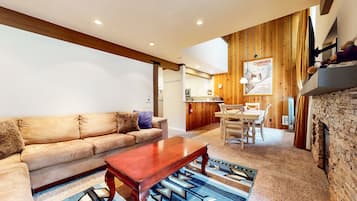 Condo, 1 Bedroom | Living area | Smart TV