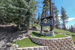 Condo, 1 Bedroom | Property grounds