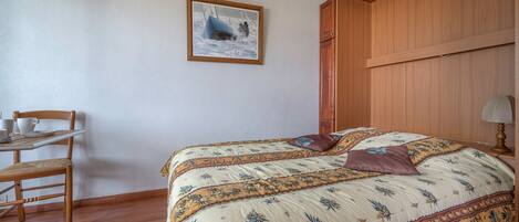 1 quarto