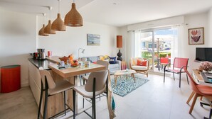 Interior - 25m from the beach, seaview, flat for 4 (Erquy)
