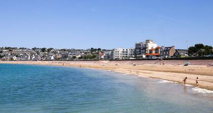 À 25m de la plage, vue mer, appartement pour 4
