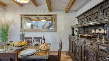 Standard House, Multiple Bedrooms (Istrian Hideaway Anton) | Dining