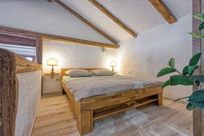 1 Schlafzimmer, laptopgeeigneter Arbeitsplatz, Bettwäsche