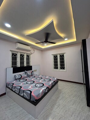 5 chambres, Wi-Fi, draps fournis