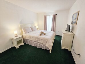 4 Schlafzimmer, Bügeleisen/Bügelbrett, kostenloses WLAN, Bettwäsche