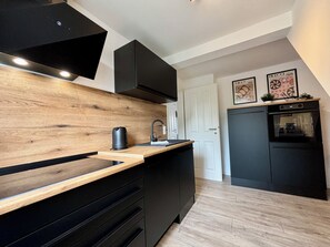 Fridge, oven, stovetop, dishwasher - AR Apartments I Art Apartment 4 Pers. Zentrum (Rudolstadt)