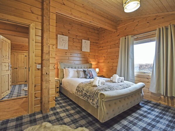 3 habitaciones, wifi gratis, ropa de cama y acceso para silla de ruedas 