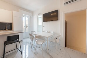 Dúplex Confort, balcón | Cocina privada