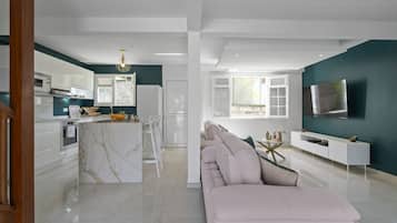 6 bedrooms