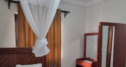 Voyage Camp Safari Lodge