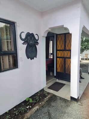 Interior entrance - Voyage Camp Safari Lodge (Arusha)