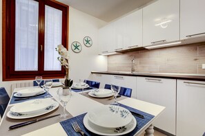 Apartment | 2 bedrooms - White Flowers by Wonderful Italy (Venice)