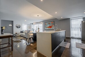 2 habitaciones y acceso a internet