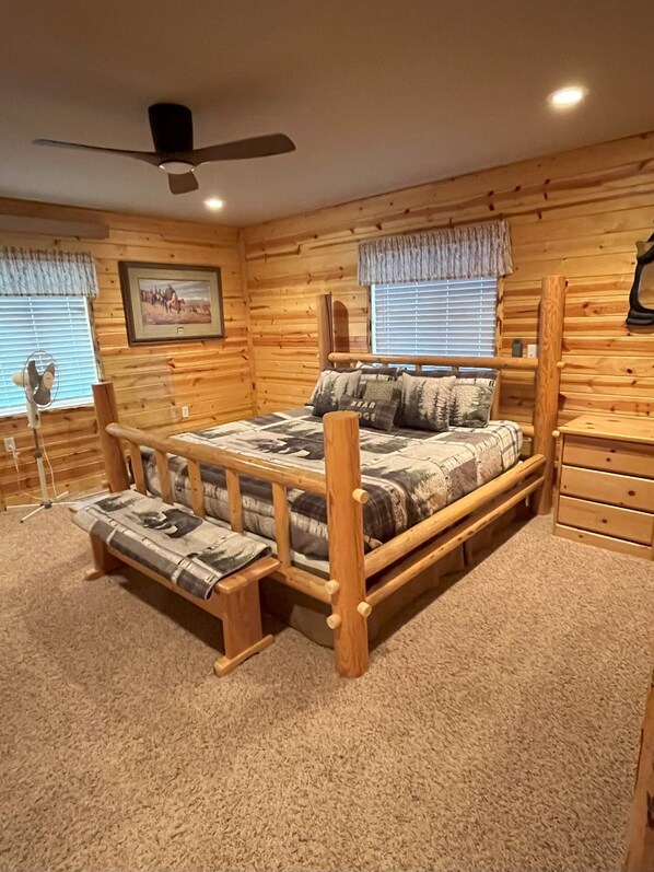 3 bedrooms, travel crib, WiFi, bed sheets