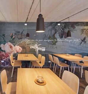 Free daily full breakfast