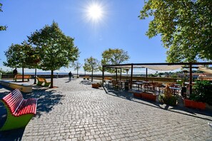 Outdoor dining - Villa Laguna - Three Bedroom Villa, Sleeps 6 (Bracciano)