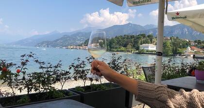 Villa D'ALBA with spectacular views of the mountains and Lake Como KING suite