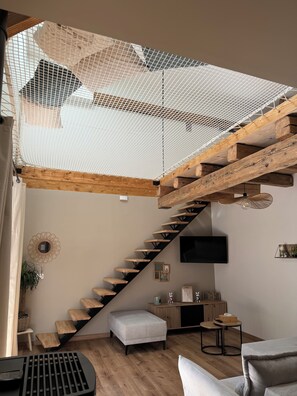 スマートテレビ、暖炉