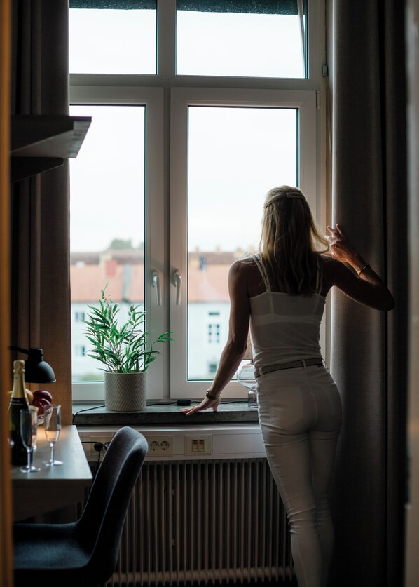 Single Room | Desk, laptop workspace, blackout curtains, free WiFi - My Hostel Lidköping (Lidköping)