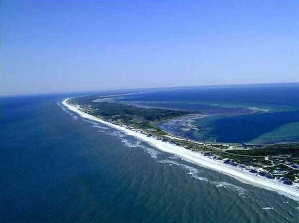 サンラウンジャー、ビーチタオル