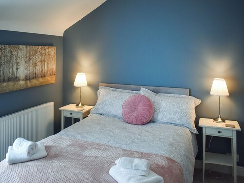 1 bedroom accommodation in Mold