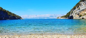 The Hideaway- authentic Dalmatian stone house with a pool Hvar island