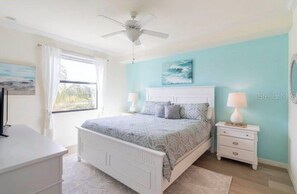 2 Schlafzimmer, Schreibtisch, Bügeleisen/Bügelbrett, WLAN