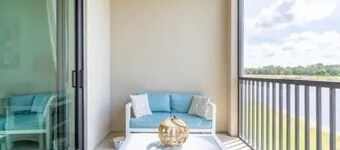 Luxury Condo in Upscale Lakewood National Golf Community
Experience the Best