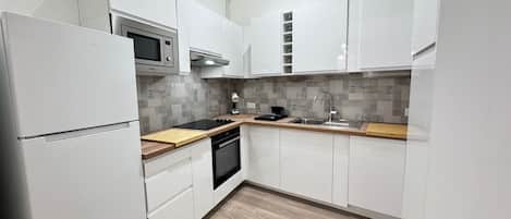 Fridge, microwave, oven, dishwasher