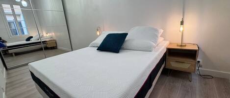 1 bedroom, iron/ironing board, free WiFi, bed sheets