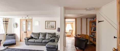Maison, 4 chambres, patio, vue ville | Intérieur