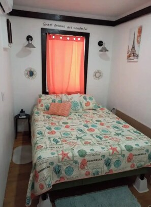 1 bedroom, iron/ironing board, WiFi, bed sheets