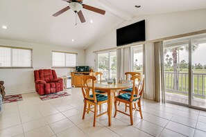 TV, DVD player, offices - 5 Mi to Beaches: Sunny Port Isabel Golf Retreat (Port Isabel)
