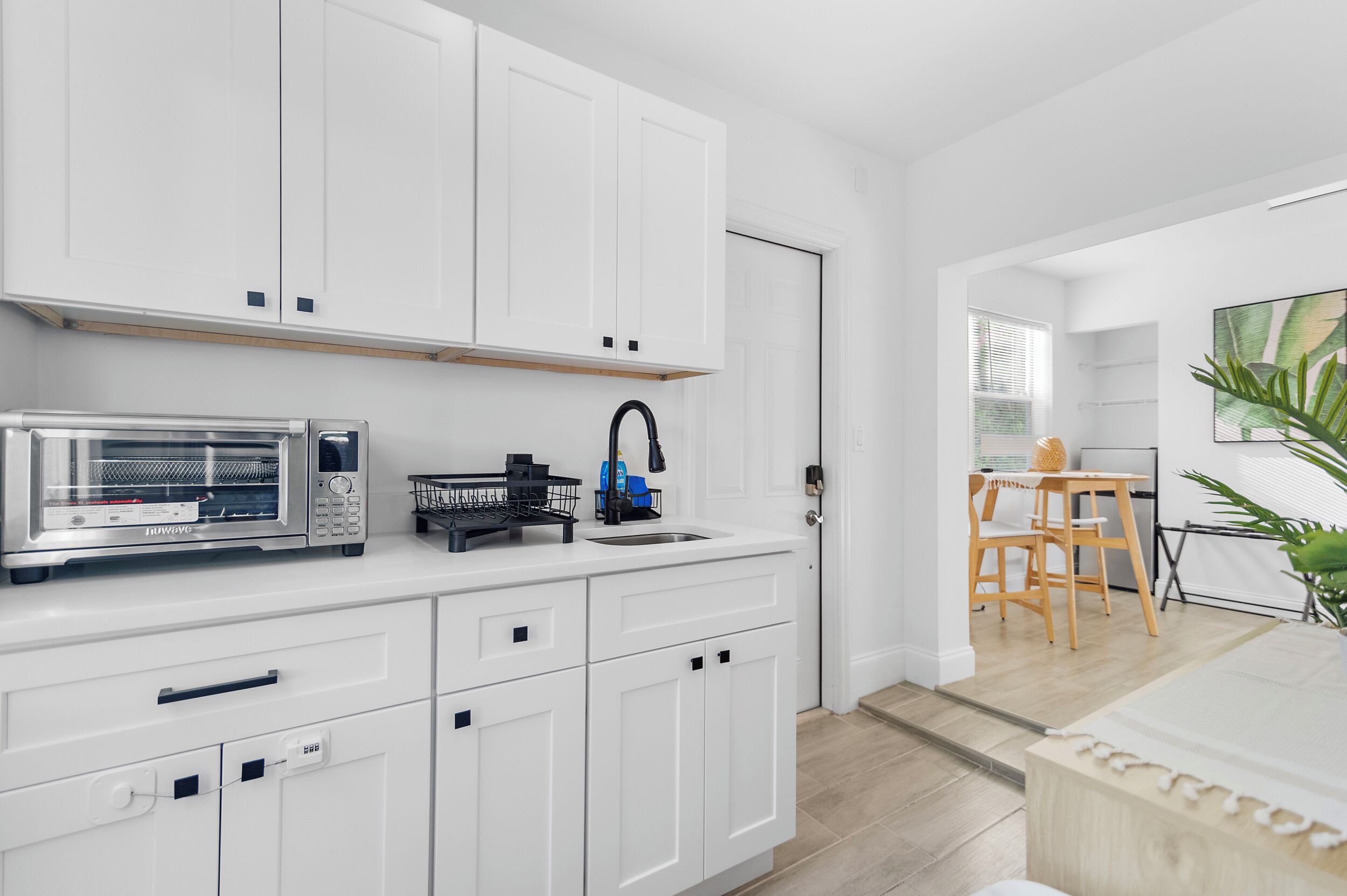 Fridge, microwave, coffee/tea maker, electric kettle