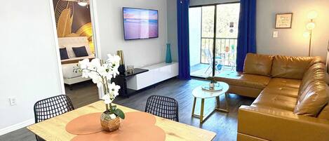 Smart-tv en een kantoor