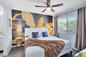 2 bedrooms, iron/ironing board, travel cot, WiFi - *Galaxy Getaway* *NASA*, Pool, BBQ, Gym, Arcade (Titusville)