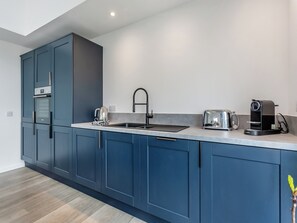 Lave-vaisselle, chaise haute