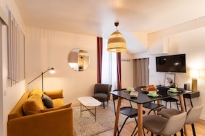TV, stereo - La Belle Edith - Appt au cœur de Rennes (Rennes)